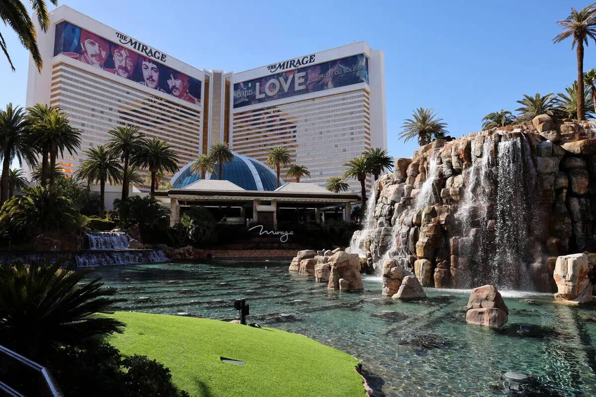 The Mirage en el Strip en Las Vegas Martes, 7 de marzo de 2023. El propietario Hard Rock Intern ...