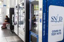 ARCHIVO - El Distrito de Salud del Sur de Nevada y sus socios instalaron máquinas expendedoras ...