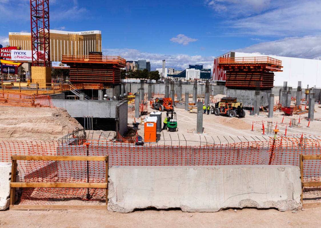 La construcción está en marcha para el hotel-casino Dream Las Vegas en 5051 Las Vegas Blvd. S ...