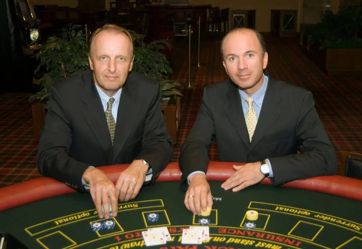 Los codirectores ejecutivos de Century Casinos, Erwin Haitzmann (izquierda) y Peter Hoetzinger. ...