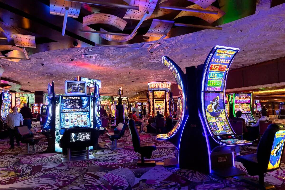 El piso del casino The Mirage el miércoles 22 de marzo de 2023, en Las Vegas. Hard Rock Intern ...