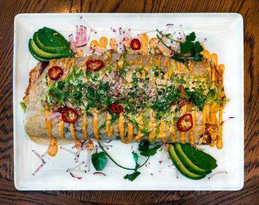 El burrito “Dos Manos”, de cinco libras, de Borracha Mexican Cantina, en Green Valley Ranch ...