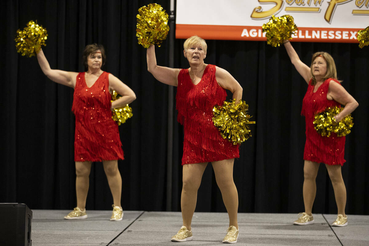 De izquierda a derecha, Cynthia Hunt, Belinda Potts y Cheryl Cortez, miembros de Vegas Golden G ...