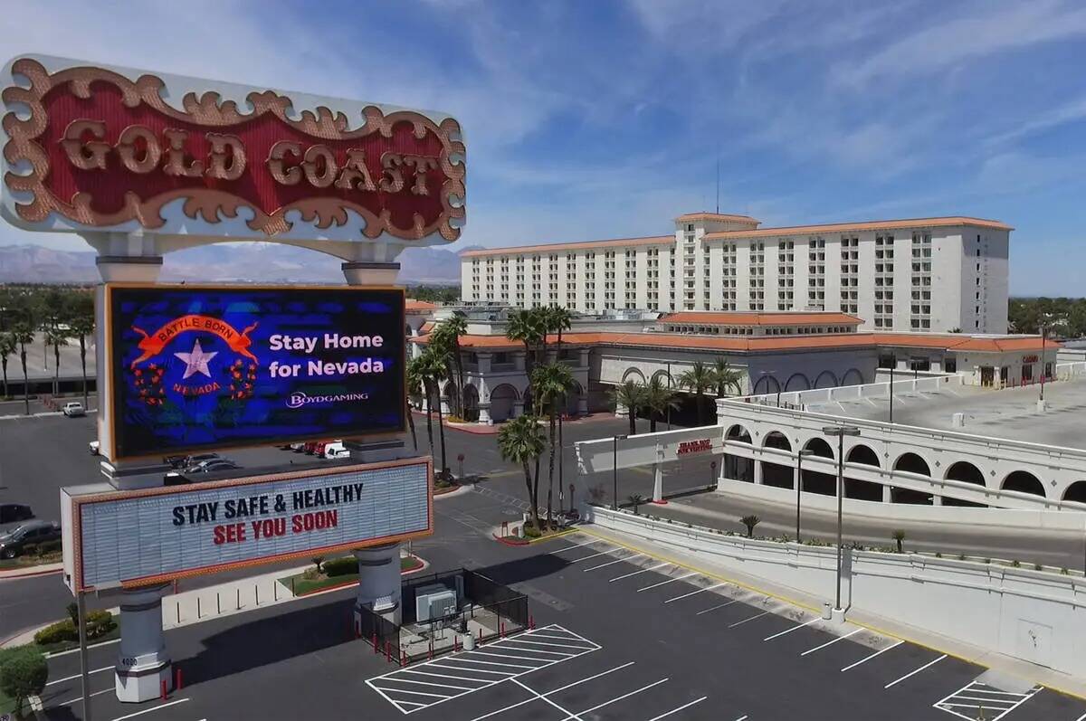 El hotel-casino Gold Coast, visto en 2020 en Las Vegas. (Bizuayehu Tesfaye/Las Vegas Review-Jou ...