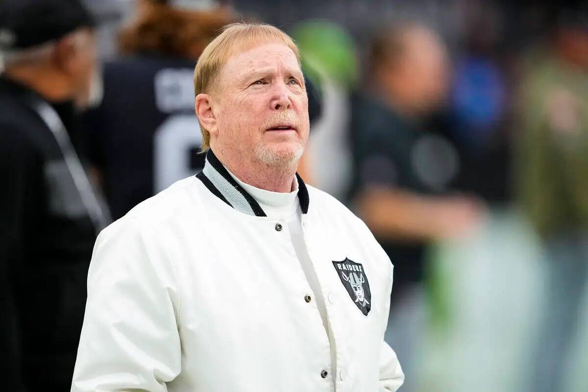 El dueño de los Raiders, Mark Davis, en Las Vegas en noviembre de 2022. (AP Photo/Matt York)