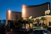 Wynn y Encore se ven a lo largo de Las Vegas Strip el martes 15 de febrero de 2022, en Las Vega ...