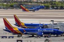 Un avión de Southwest Airlines despega del Aeropuerto Internacional Harry Reid, el viernes 21 ...