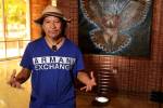 Artista indígena oaxaqueño inaugura exposición con motivo del Cinco de Mayo