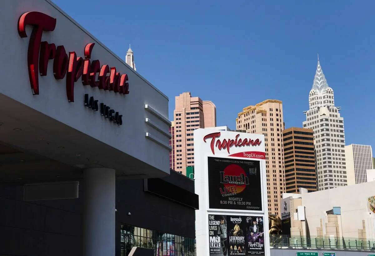 El hotel-casino Tropicana se ve el miércoles 7 de septiembre de 2022, en Las Vegas. (Bizuayehu ...