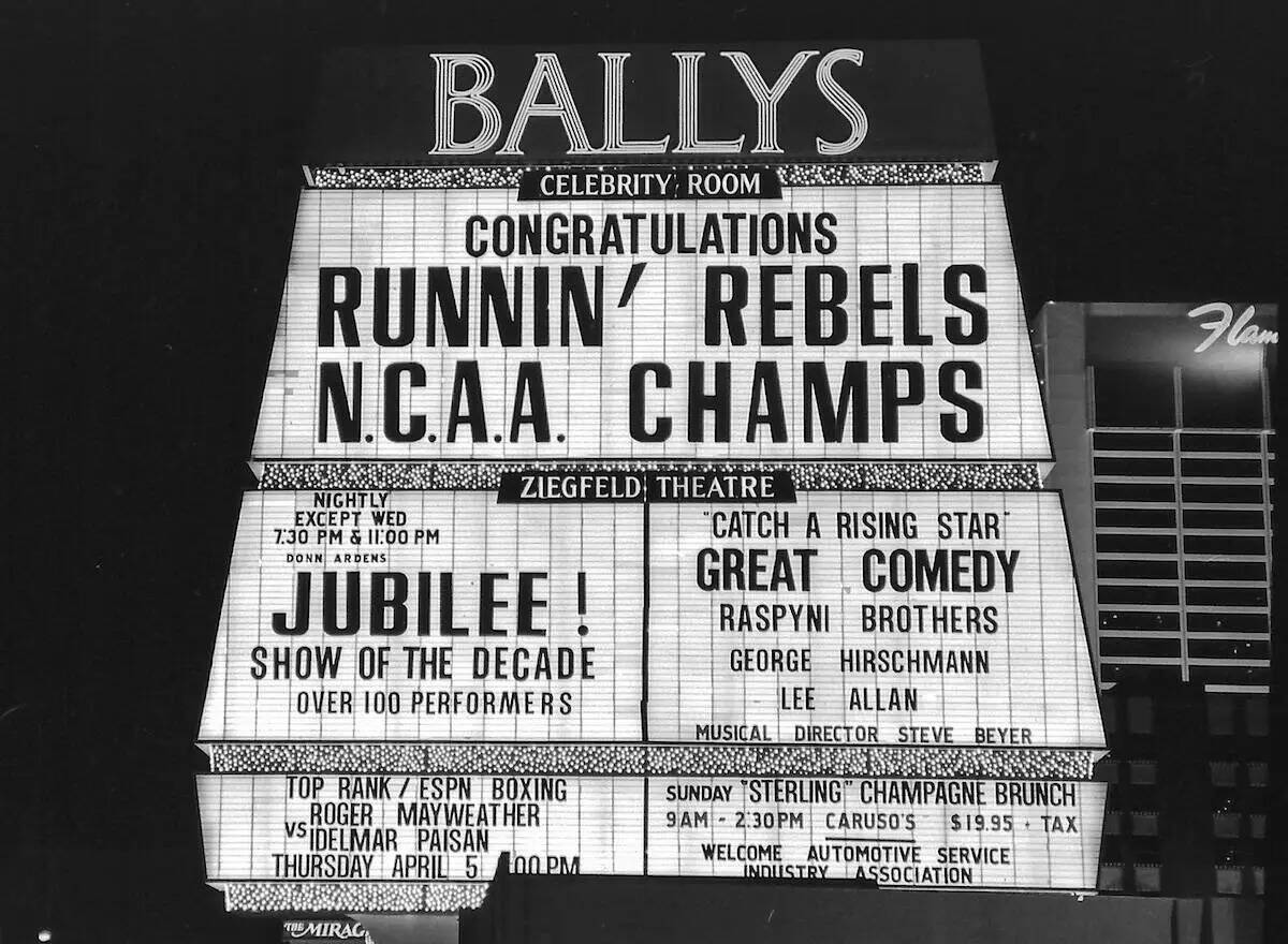Bally's (ahora Horseshoe Las Vegas) celebra el campeonato de básquetbol masculino de la NCAA d ...