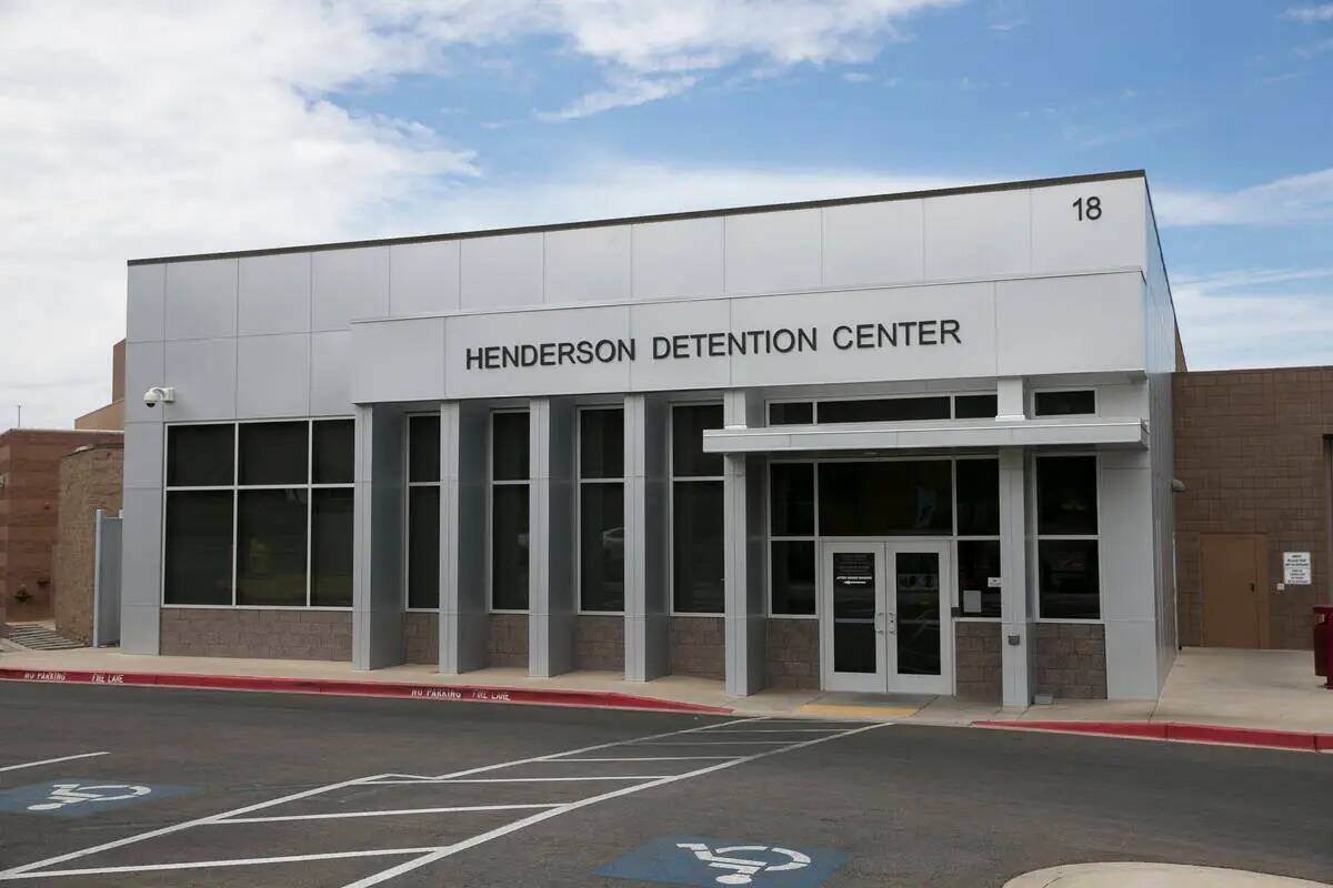 Centro de Detención de Henderson ubicado en 18 East Basic Road, jueves 3 de agosto de 2017. (L ...