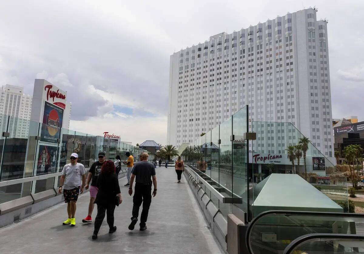 El sitio del hotel-casino Tropicana donde los Oakland Athletics planean construir un nuevo esta ...