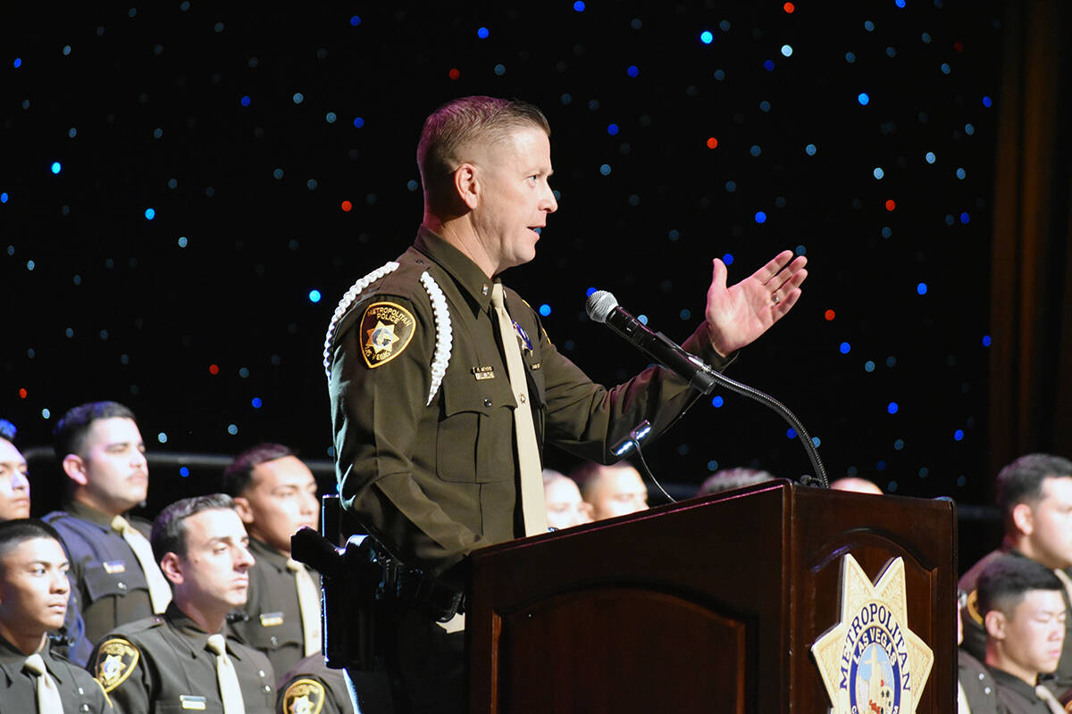El Departamento de Policía Metropolitana de Las Vegas dio la bienvenida a 42 nuevos oficiales. ...