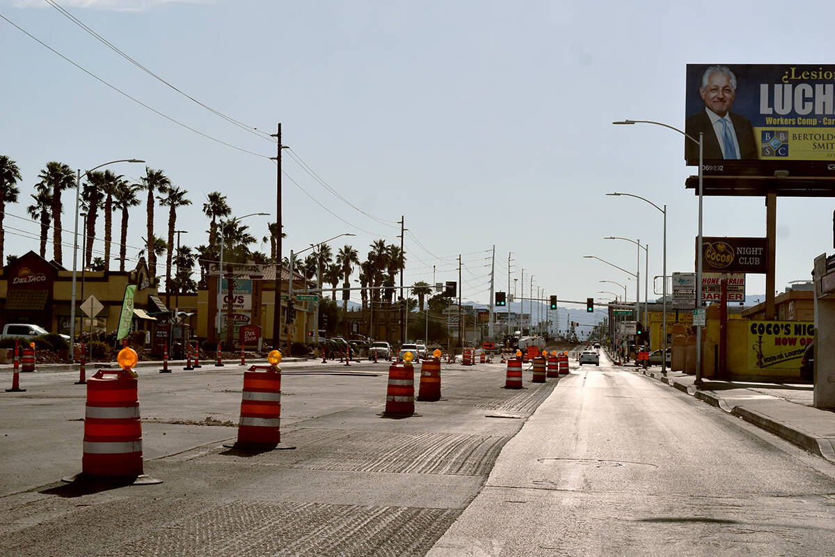 Avanza proyecto de infraestructura en la Charleston Boulevard y los negocios sobre la arteria v ...