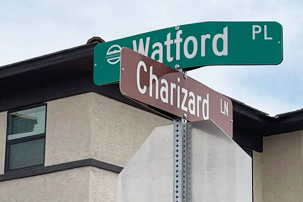 La intersección de Charizard Lane y Watford Place en Serenity Place, el último proyecto de Ha ...