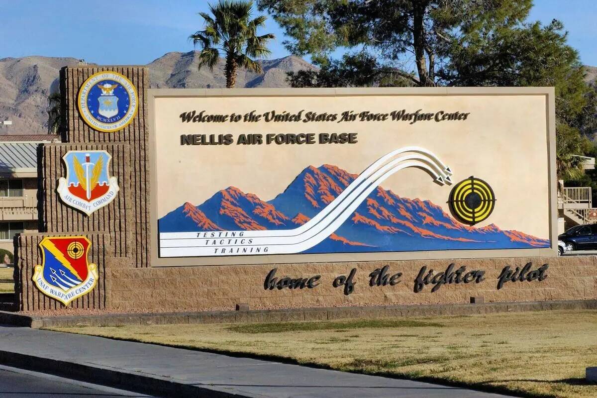 Cartel de Nellis Air Force Base (Facebook/Base Aérea de Nellis)