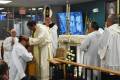Ordenan sacerdote al diácono Erick Heredia en la iglesia Divina Misericordia