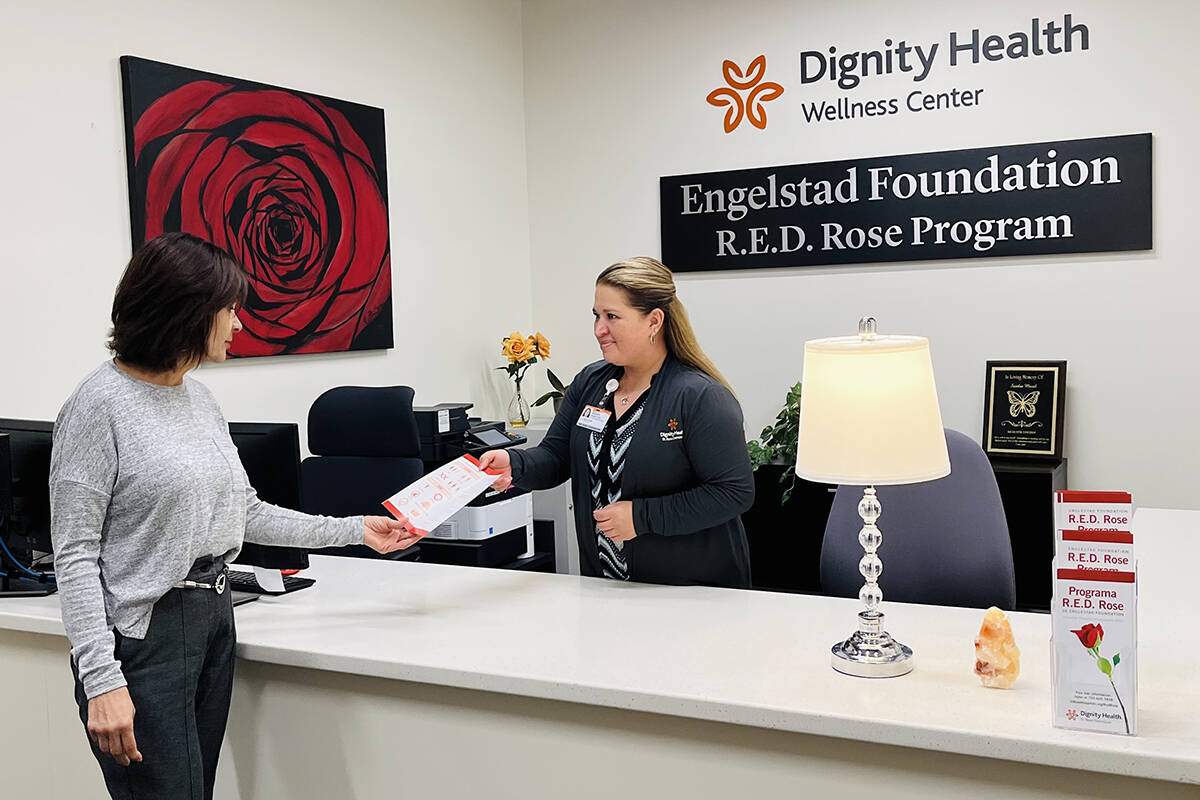 Dignity Health y R.E.D. Rose se unieron para apoyar -durante junio- al Mes de los Sobreviviente ...