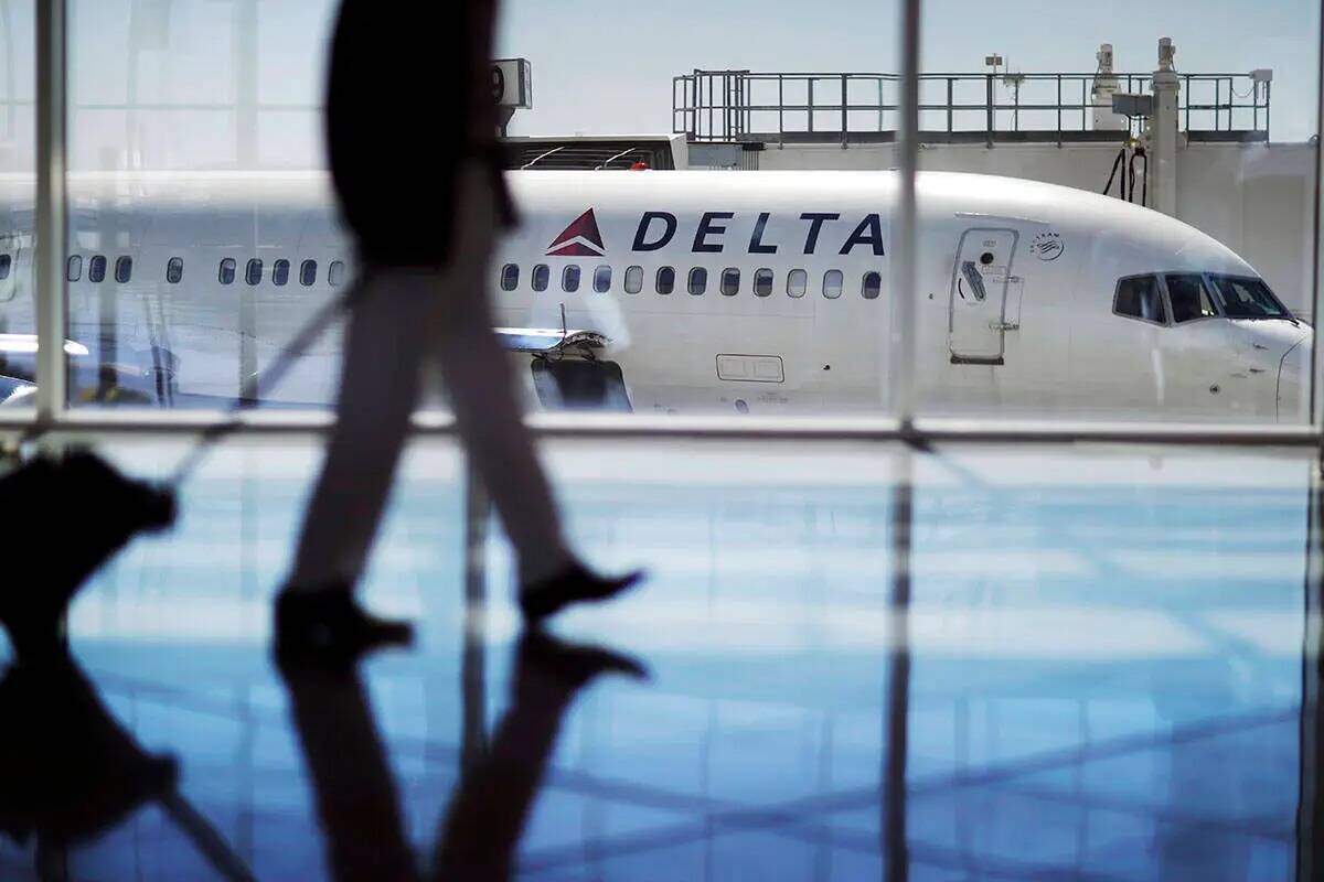 Delta Air Lines añade nuevos vuelos desde y hacia Las Vegas. (AP Photo/David Goldman, Archivo)