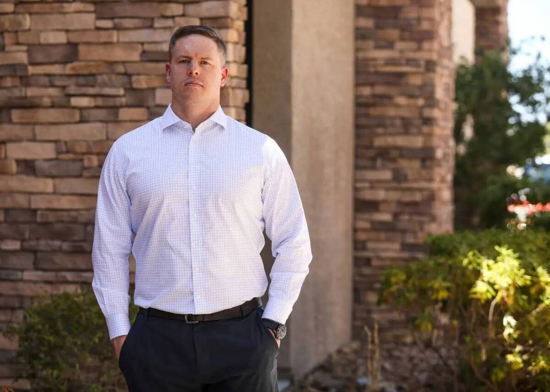 Greg Hulett, presidente de Landmark Title of Nevada, en el exterior de sus oficinas en Las Vega ...