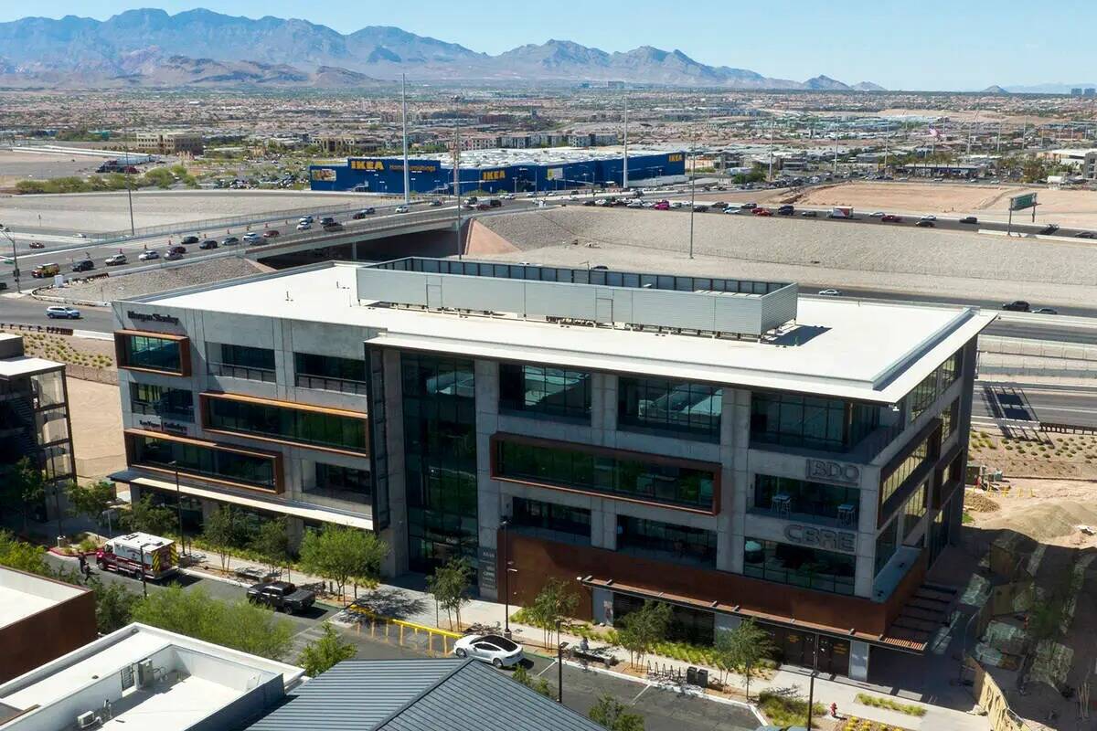 Vista aérea del nuevo edificio de CBRE en el 8548 de Rozita Lee Ave, el martes 11 de julio de ...