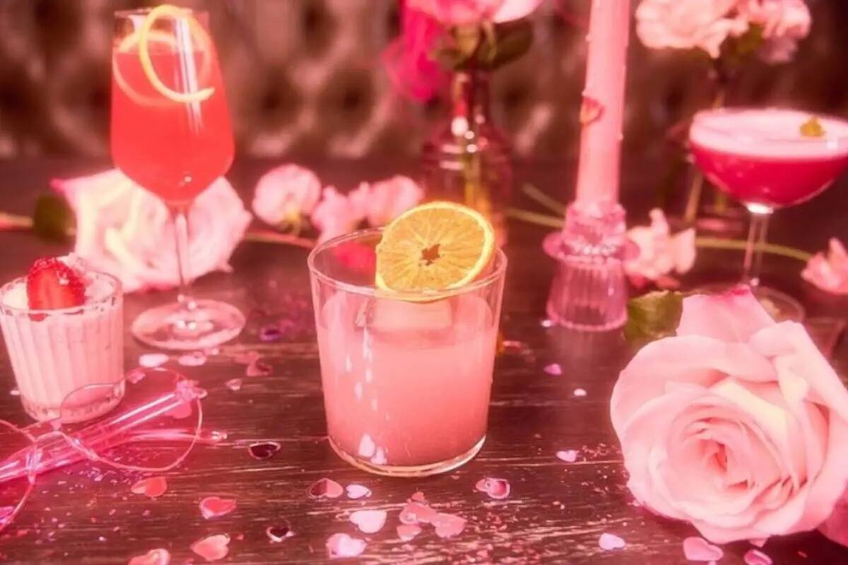 El Pink Brunch de La Mona Rosa ofrece cócteles y otras bebidas de color rosa. (La Mona Rosa)