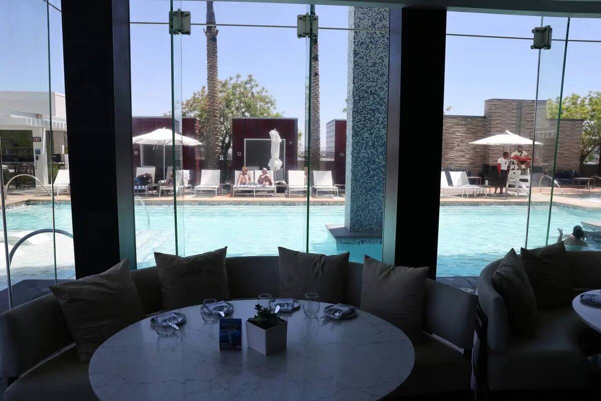 Laguna Pool House & Kitchen en Palms Place, Las Vegas, el viernes 7 de julio de 2023. (K.M. Can ...