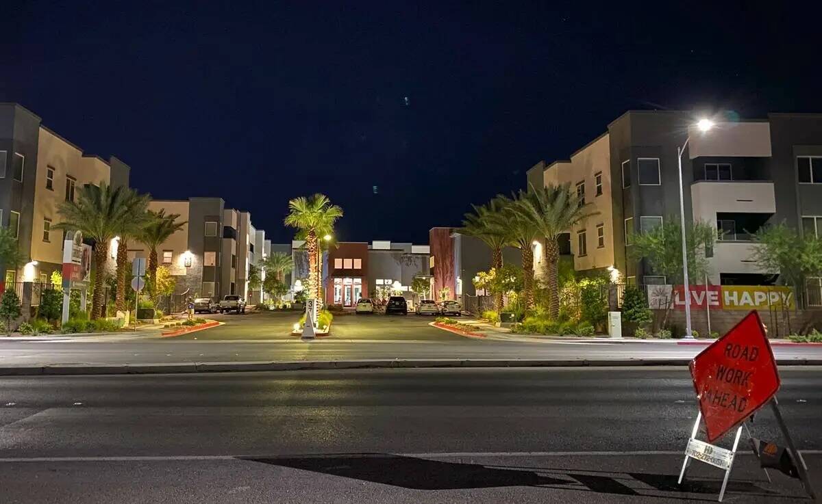 La policía de Las Vegas investigaba un homicidio en el complejo Arista Apartment Homes el juev ...