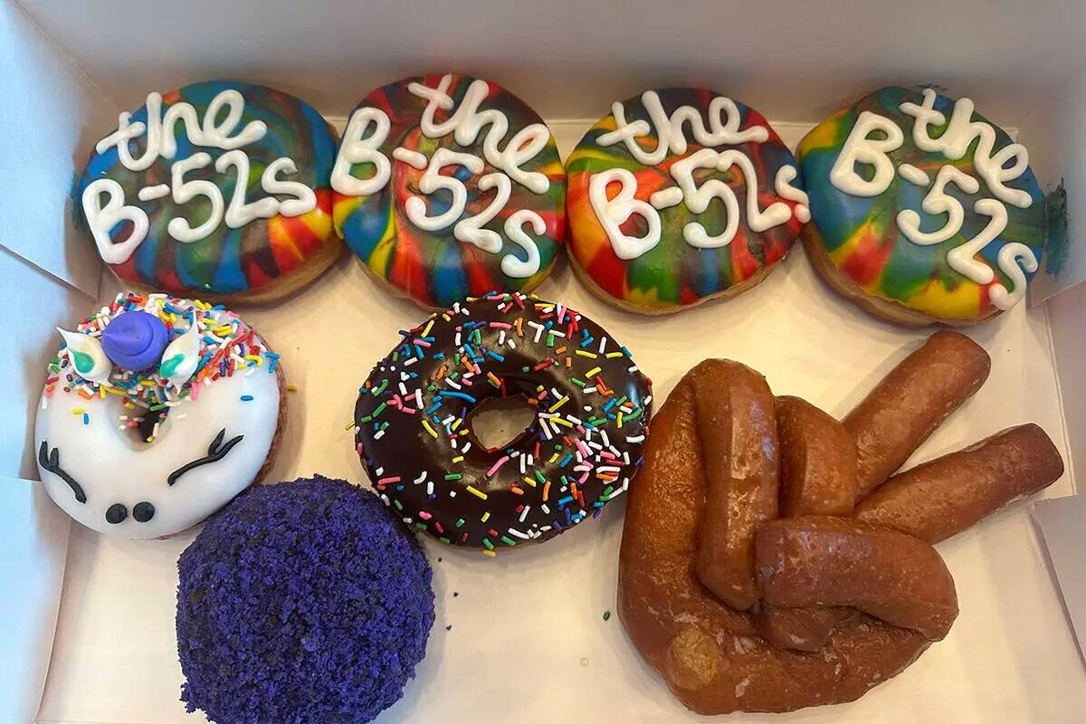 Las donas de Pinkbox Doughnuts con temática de los B-52's estarán disponibles a partir de las ...
