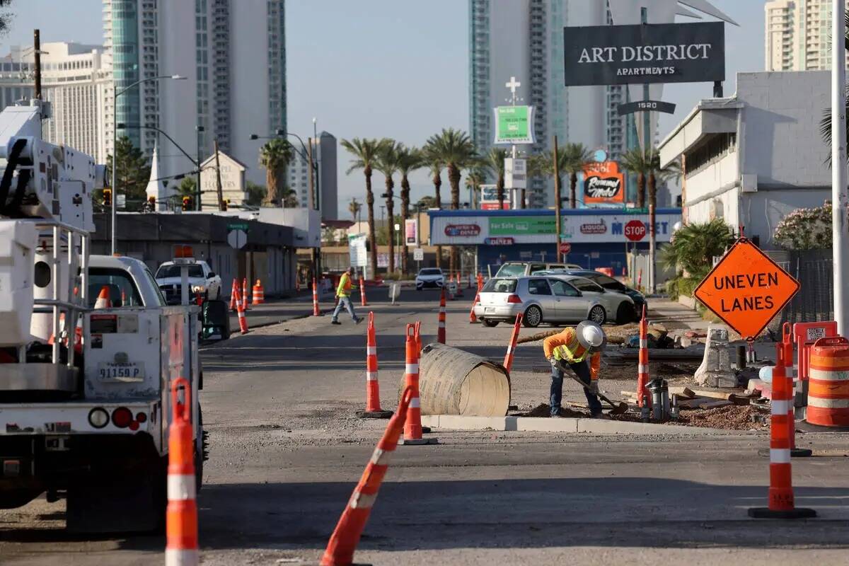 Continúan las obras en Casino Center Boulevard en Las Vegas Viernes, 25 de agosto 2023. (K.M. ...