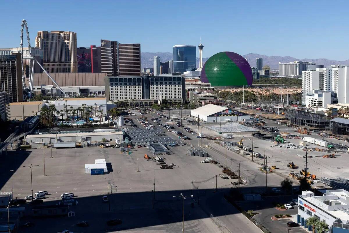 Vista desde una suite penthouse a la venta en The Signature at MGM Grand el martes 29 de agosto ...