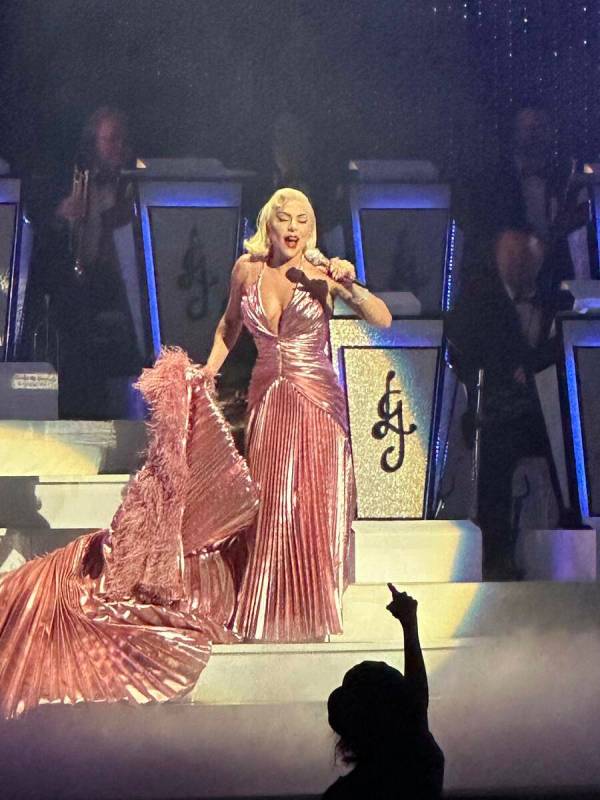 Lady Gaga aparece en el regreso de "Jazz + Piano" en Dolby Live at Park MGM, el jueves 31 de ag ...