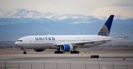 Reanudan vuelos de United tras suspensión por problema tecnológico