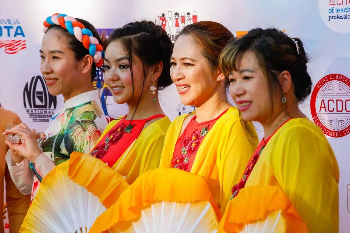 De izquierda a derecha, Huong Nguyen, Vivian Nguyen, Megan Pham y Thuy Nguyen, miembros de la C ...