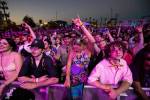 Los festivales de música atraen multitudes y aumentan los precios de las habitaciones el fin de semana