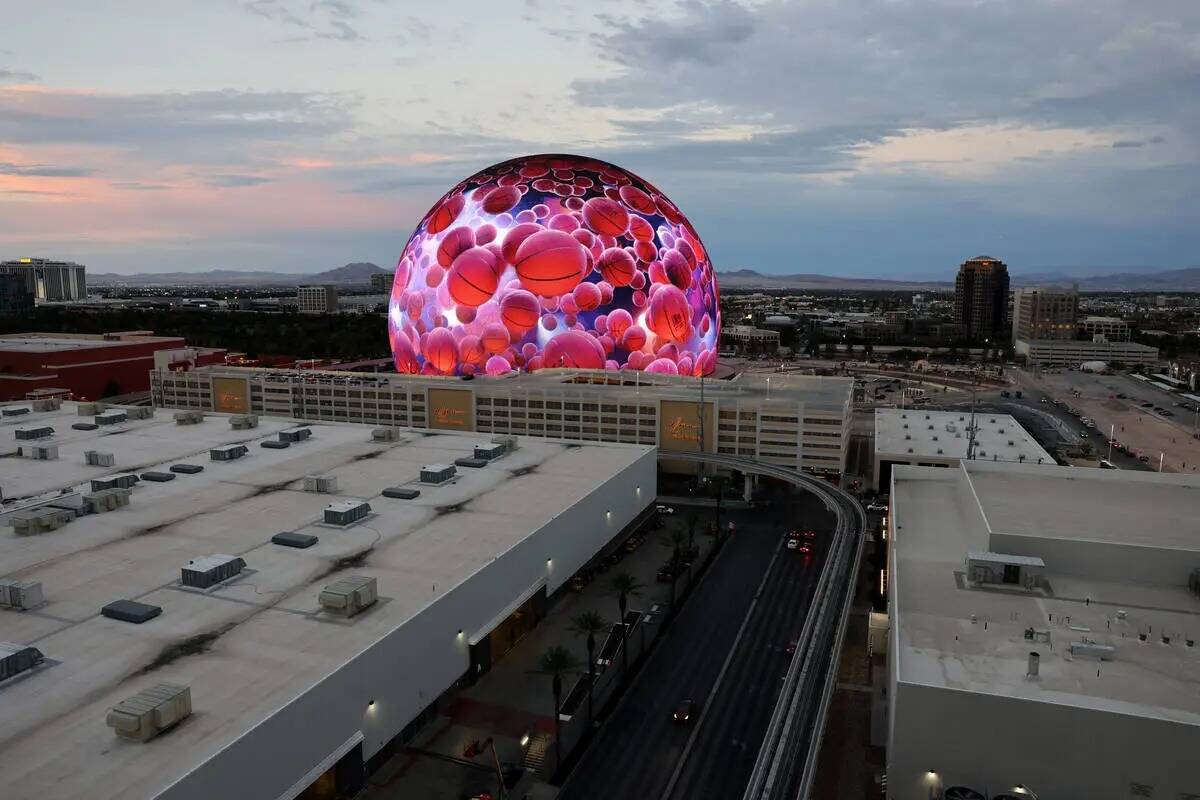 Sphere se muestra en Koval Lane, cerca del Strip, en Las Vegas, el martes 15 de agosto de 2023. ...