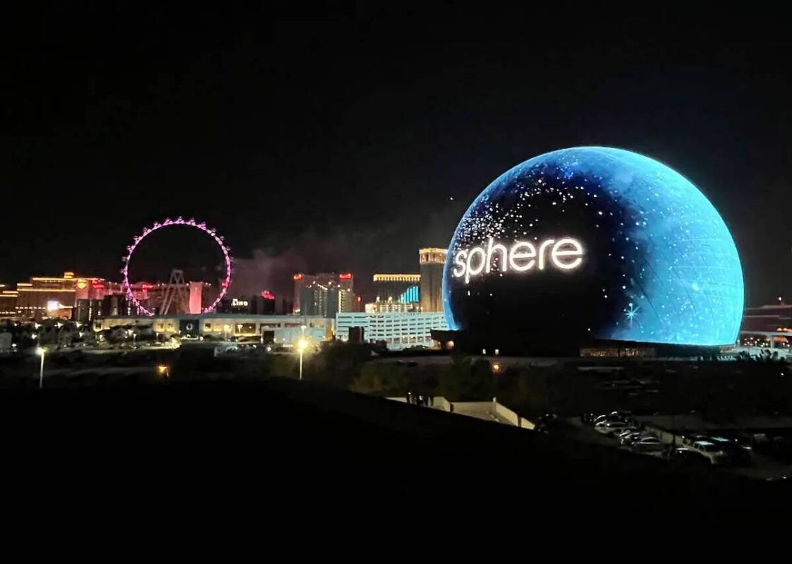 El espectáculo de fuegos artificiales MSG Sphere del 4 de julio se muestra el martes 4 de juli ...