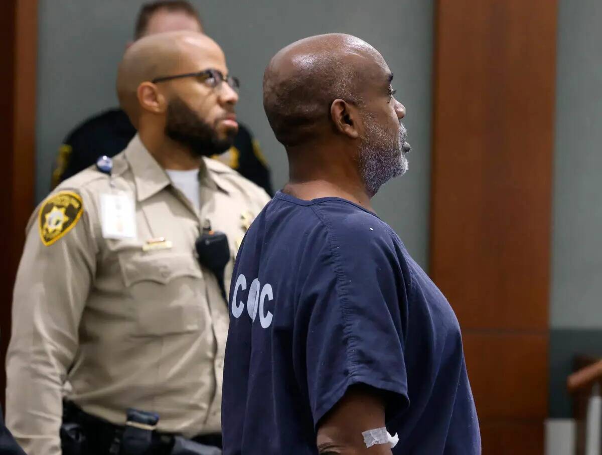 Duane Davis, acusado de disparar mortalmente al rapero Tupac Shakur en 1996, comparece ante el ...