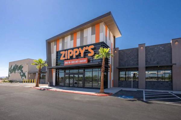 El exterior de Zippy's en el suroeste de Las Vegas, el primer local fuera de Hawái de esta cad ...