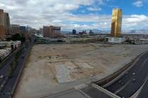 Una foto aérea de la propiedad de Wynn Resorts en la esquina suroeste de Las Vegas Boulevard y ...