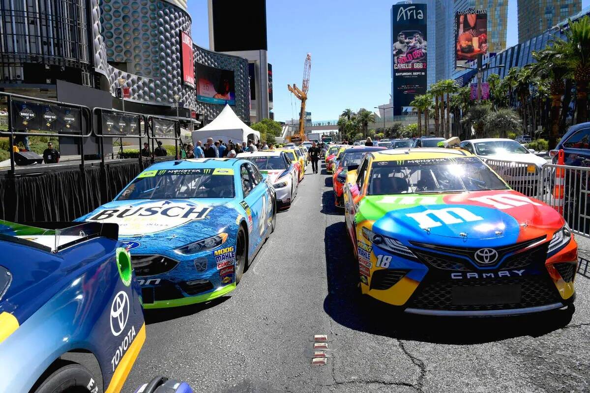 Desfile de NASCAR y Derrapes en el Strip de Las Vegas. Jueves, 13 de septiembre de 2018. (Glenn ...