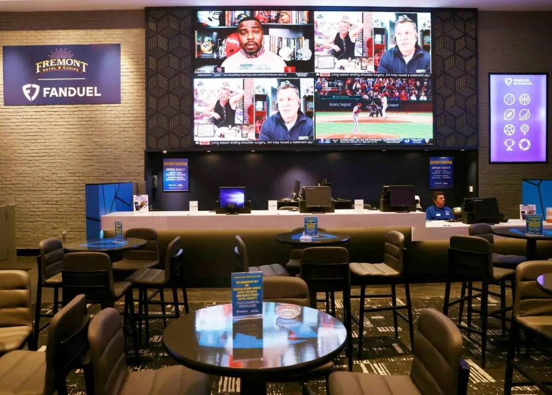 El recién renovado FanDuel Sportsbook se ve, como parte de un proyecto de renovación de $ 50 ...