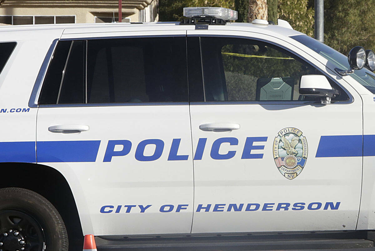 El agente de información pública del Departamento de Policía de Henderson escribió que inve ...