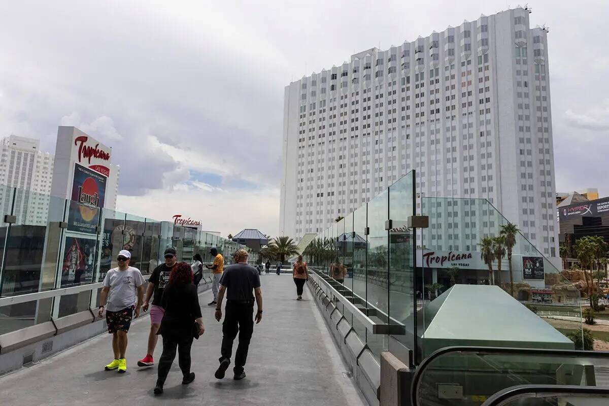 El sitio del hotel-casino Tropicana donde los Oakland Athletics planean construir un nuevo esta ...