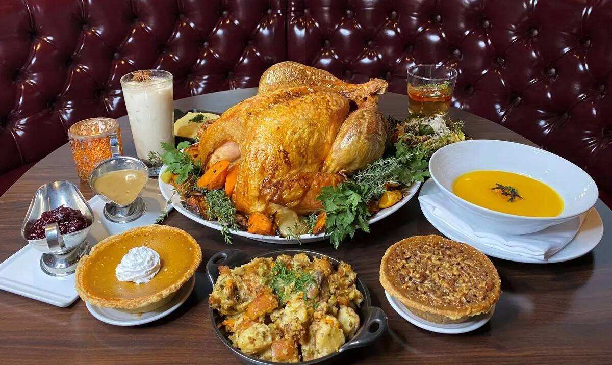 Oscar's Steakhouse, en el centro de Las Vegas, ofrece un menú de tres platos para Thanksgiving ...