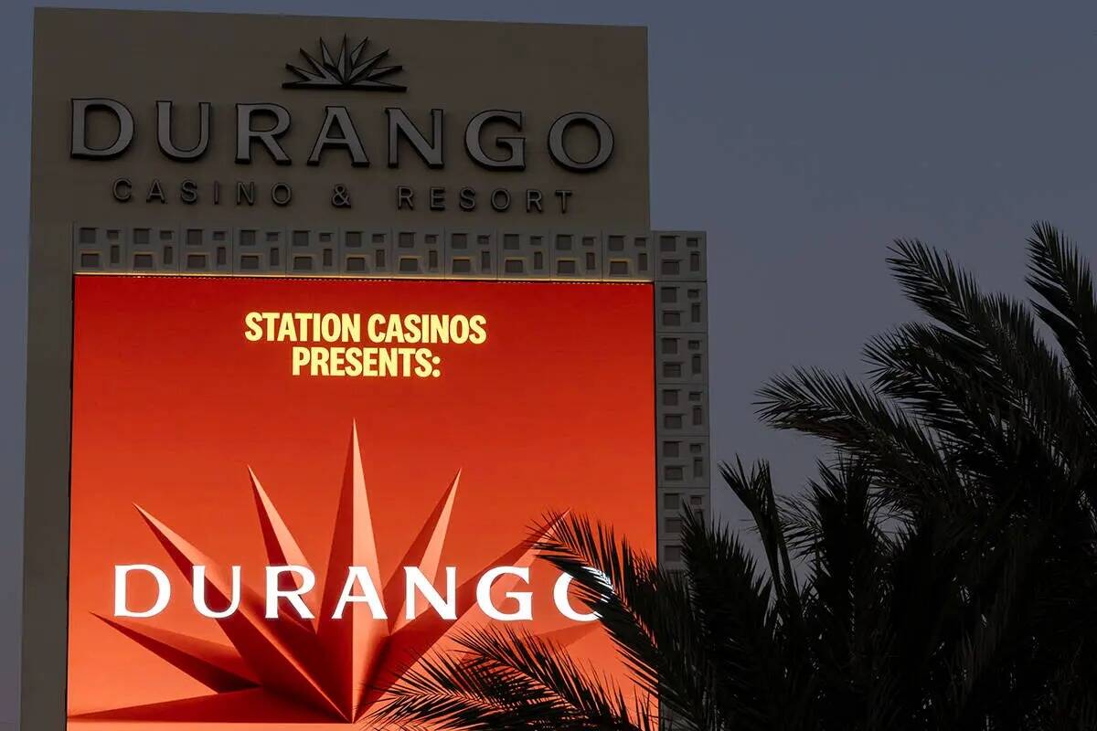 Marquesina del Durango Casino & Resort el jueves 3 de agosto de 2023, en Las Vegas. (Ellen Schm ...