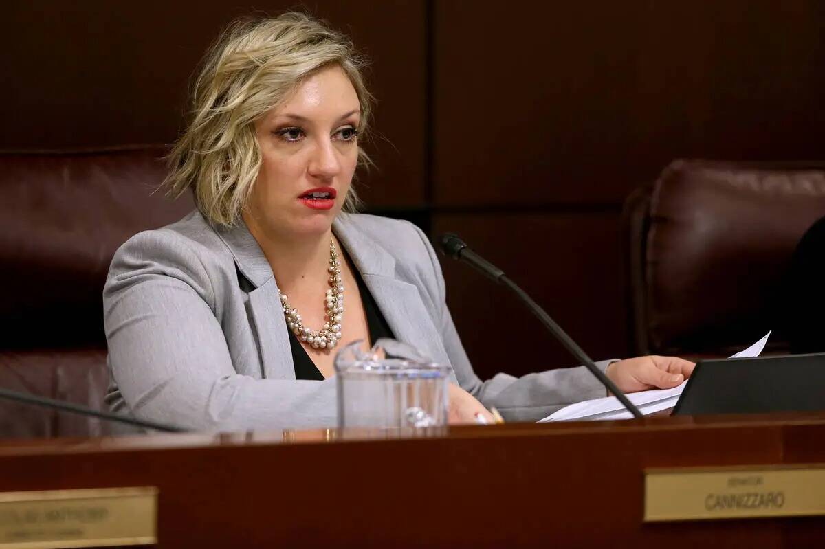 La líder de la mayoría en el Senado de Nevada, Nicole Cannizzaro, demócrata por Las Vegas (K ...