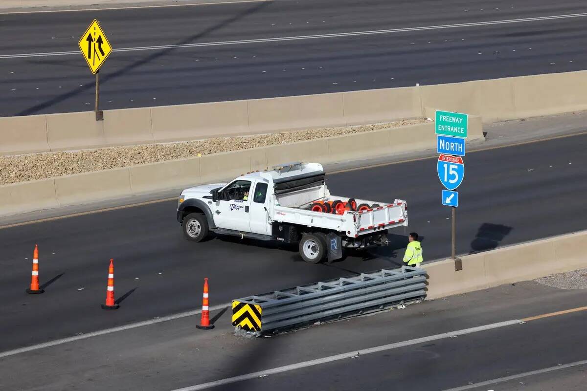 La Interestatal 15 en dirección norte está cerrada al norte de Charleston Boulevard el jueves ...