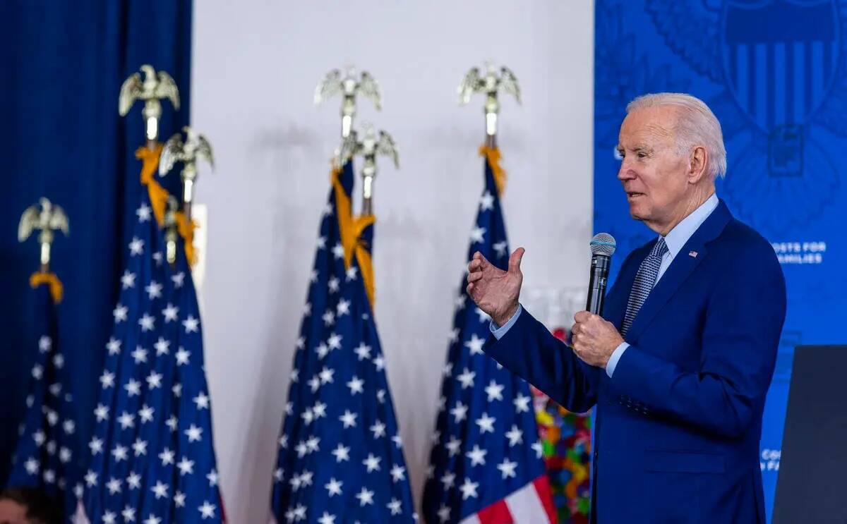 El presidente Joe Biden habla sobre la reducción de los costos de los medicamentos recetados d ...