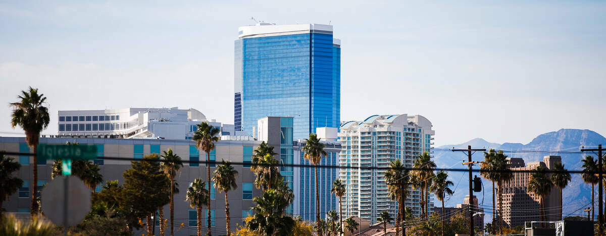 El Fontainebleau Las Vegas, visto el viernes 8 de diciembre de 2023, en Las Vegas. (Daniel Pear ...